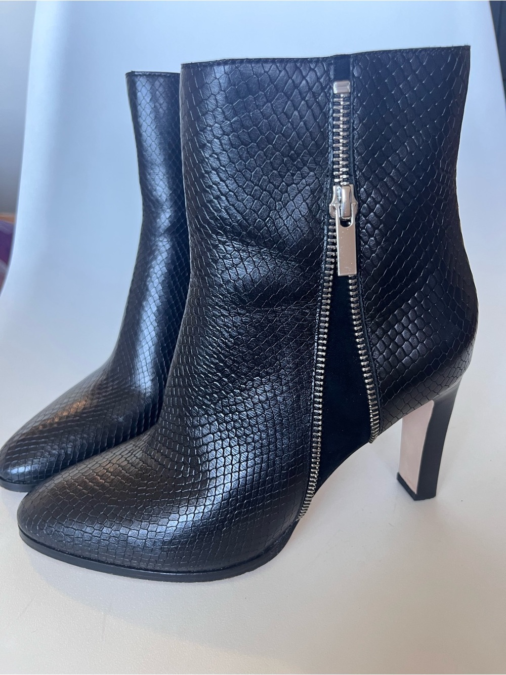 Paige Cami Snake Embossed Leather Booties Snakeskin Exposed Zipper Size 7.5